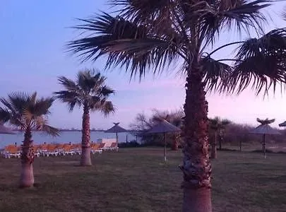 Le Lac Des Reves Kemping